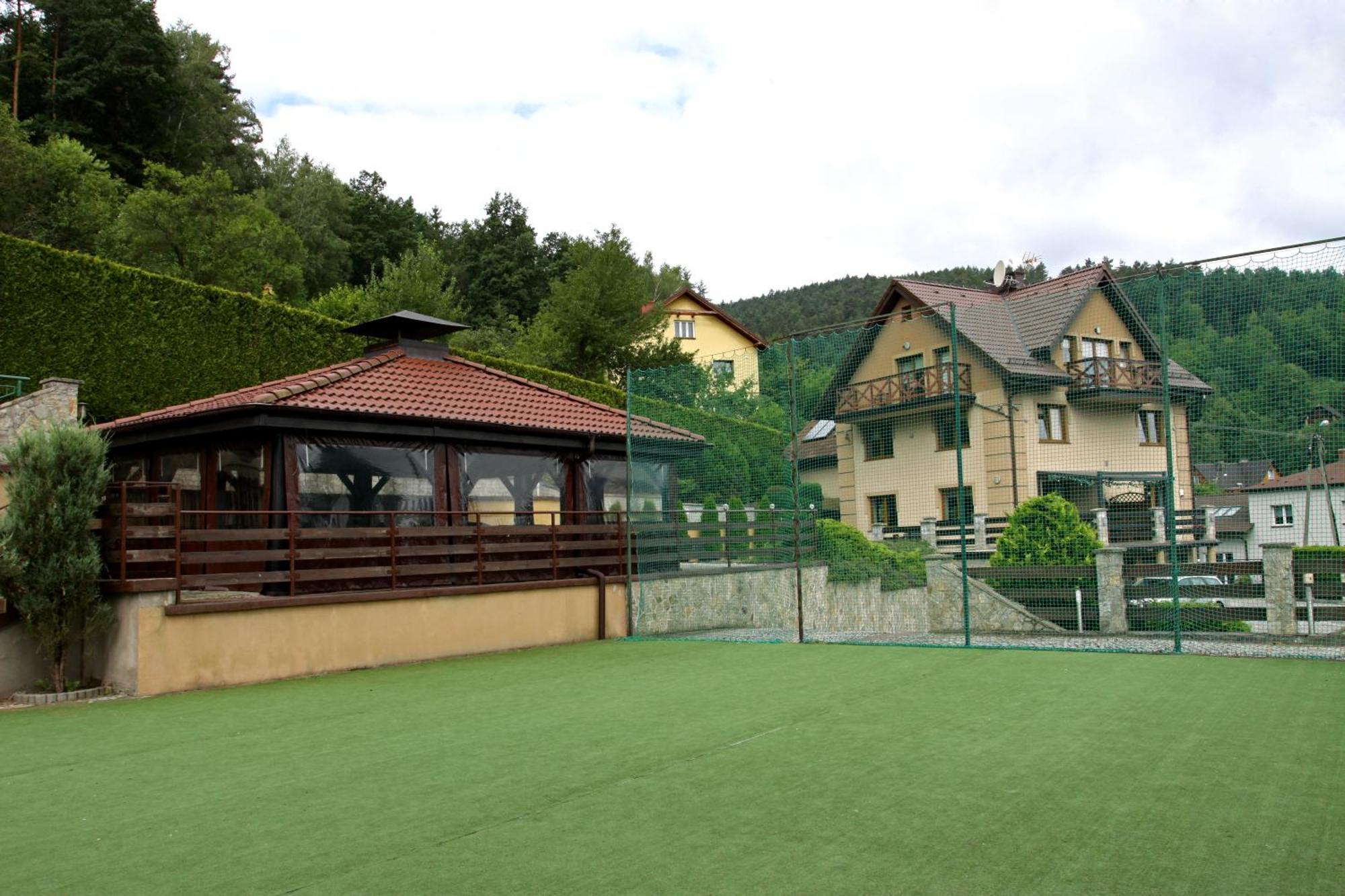 Dom W Gorach "Tresna" Hotel Kültér fotó