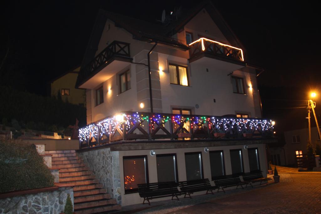 Dom W Gorach "Tresna" Hotel Kültér fotó